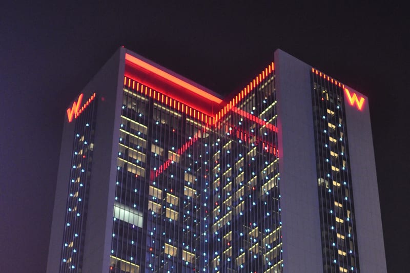 W Taipei lit up at night 台北W飯店夜景